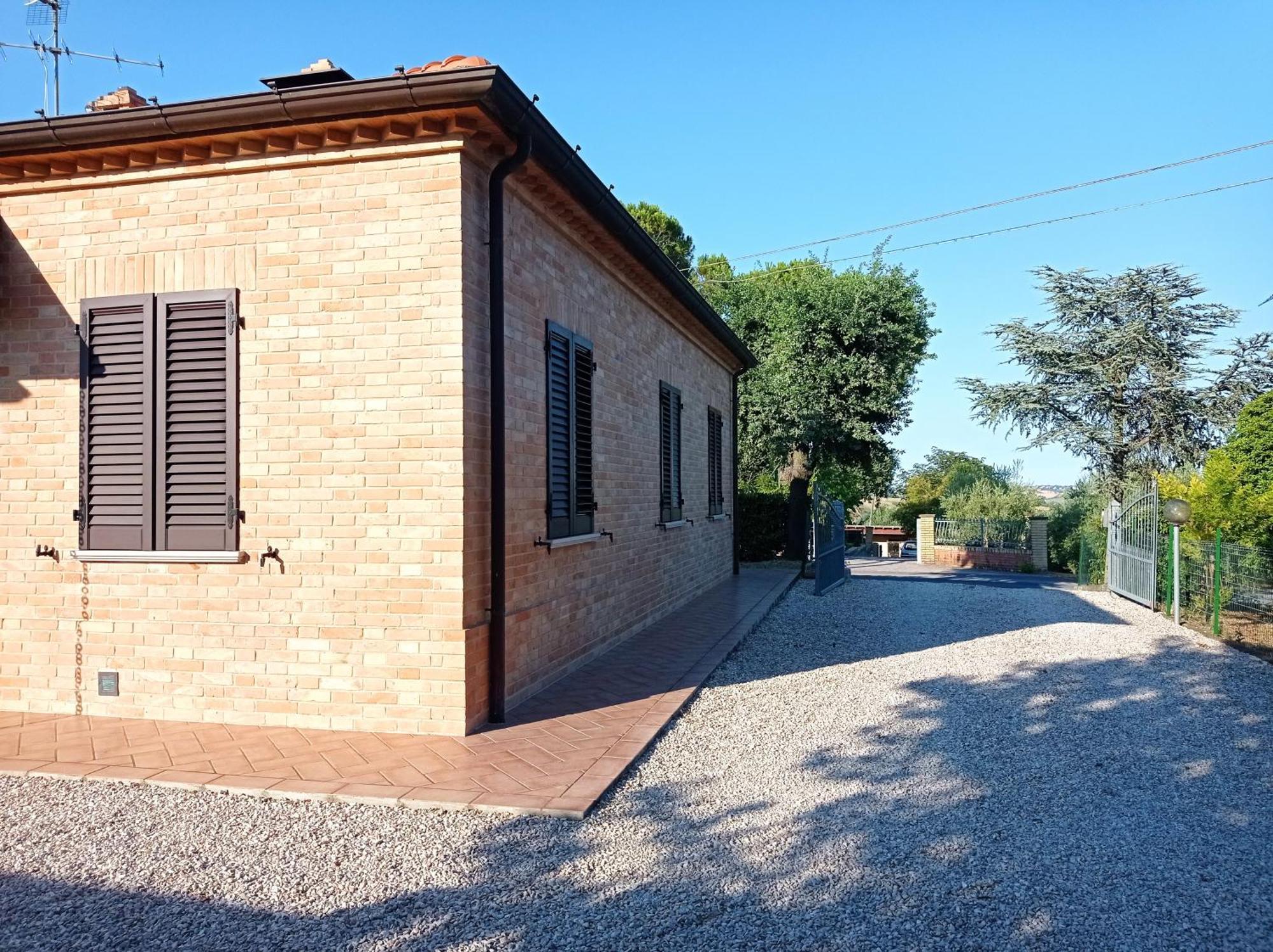 Valdiveltrica Villa Mondavio Exteriör bild