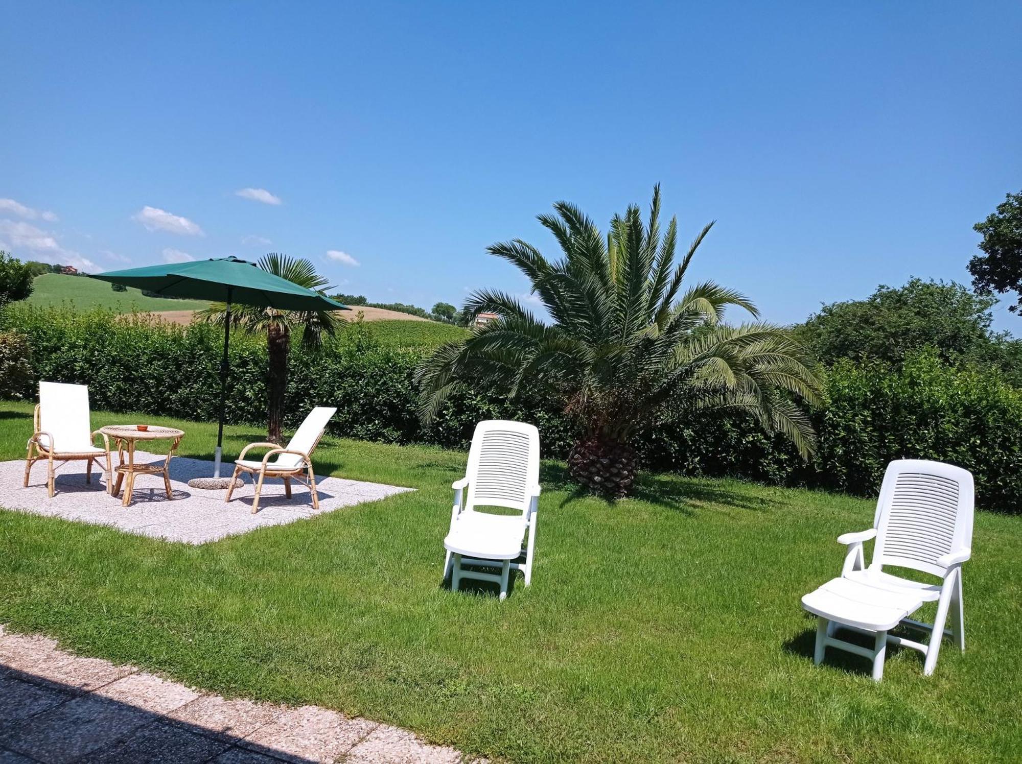 Valdiveltrica Villa Mondavio Exteriör bild