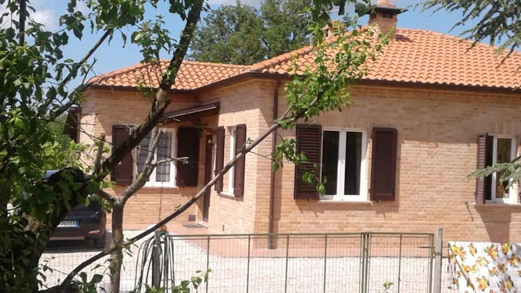 Valdiveltrica Villa Mondavio Exteriör bild